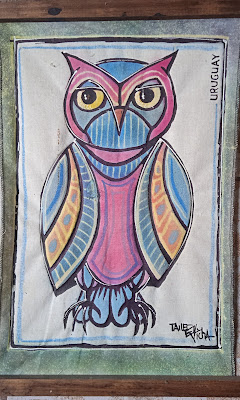 Un buho colorido